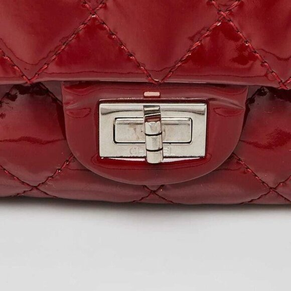 Chanel Red 2.55 Reissue Quilted Patent Leather 226 Flap Bag - Picture 2 of 10